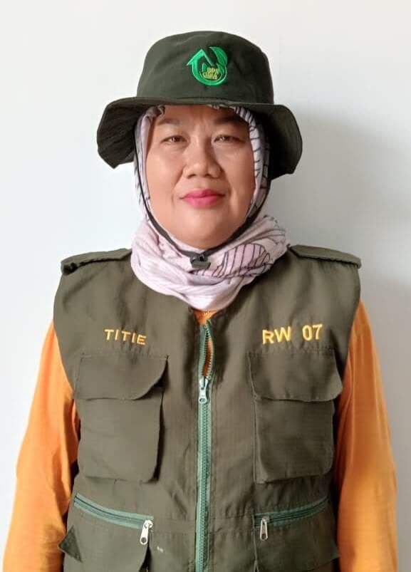 Siti Fatimah - Anggota Bank Sampah Ceria RW 07